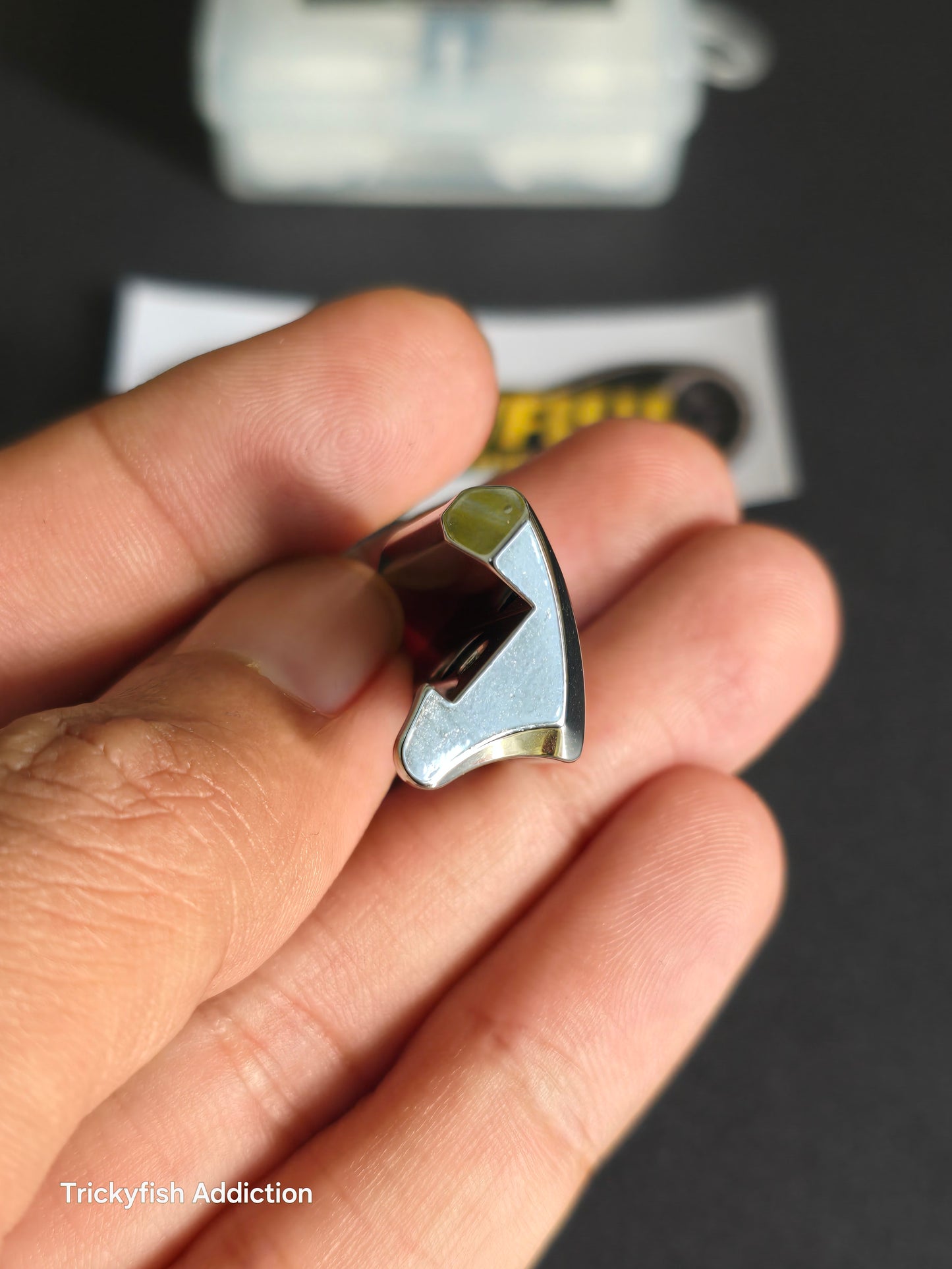 KDW-011 Thumb for Abu Revo/Roxani
