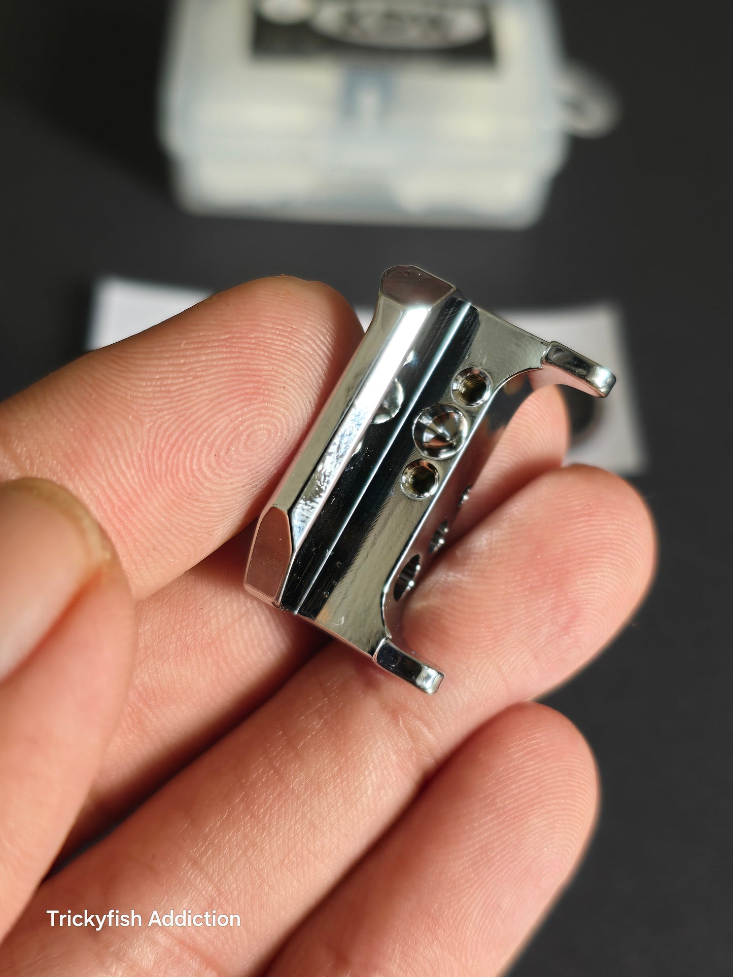 KDW-011 Thumb for Abu Revo/Roxani