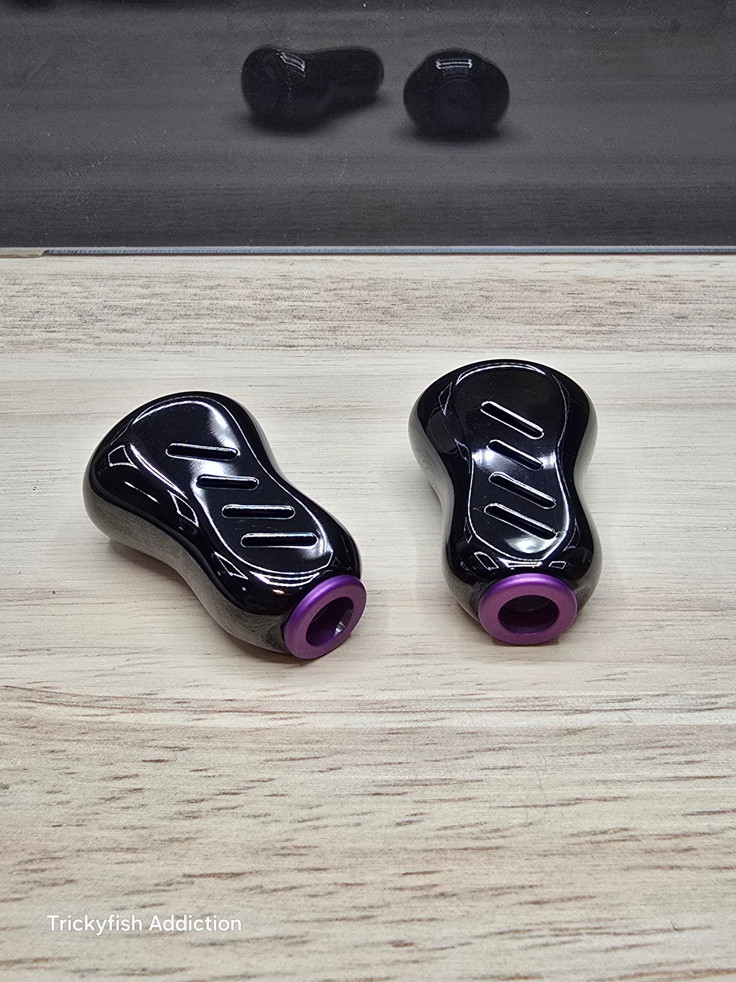 Livre Mad BP Knobs Limited