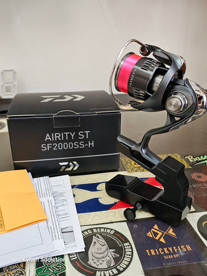 23 Daiwa Airity ST SF2000SS-H