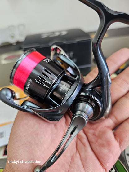 23 Daiwa Airity ST SF2000SS-H