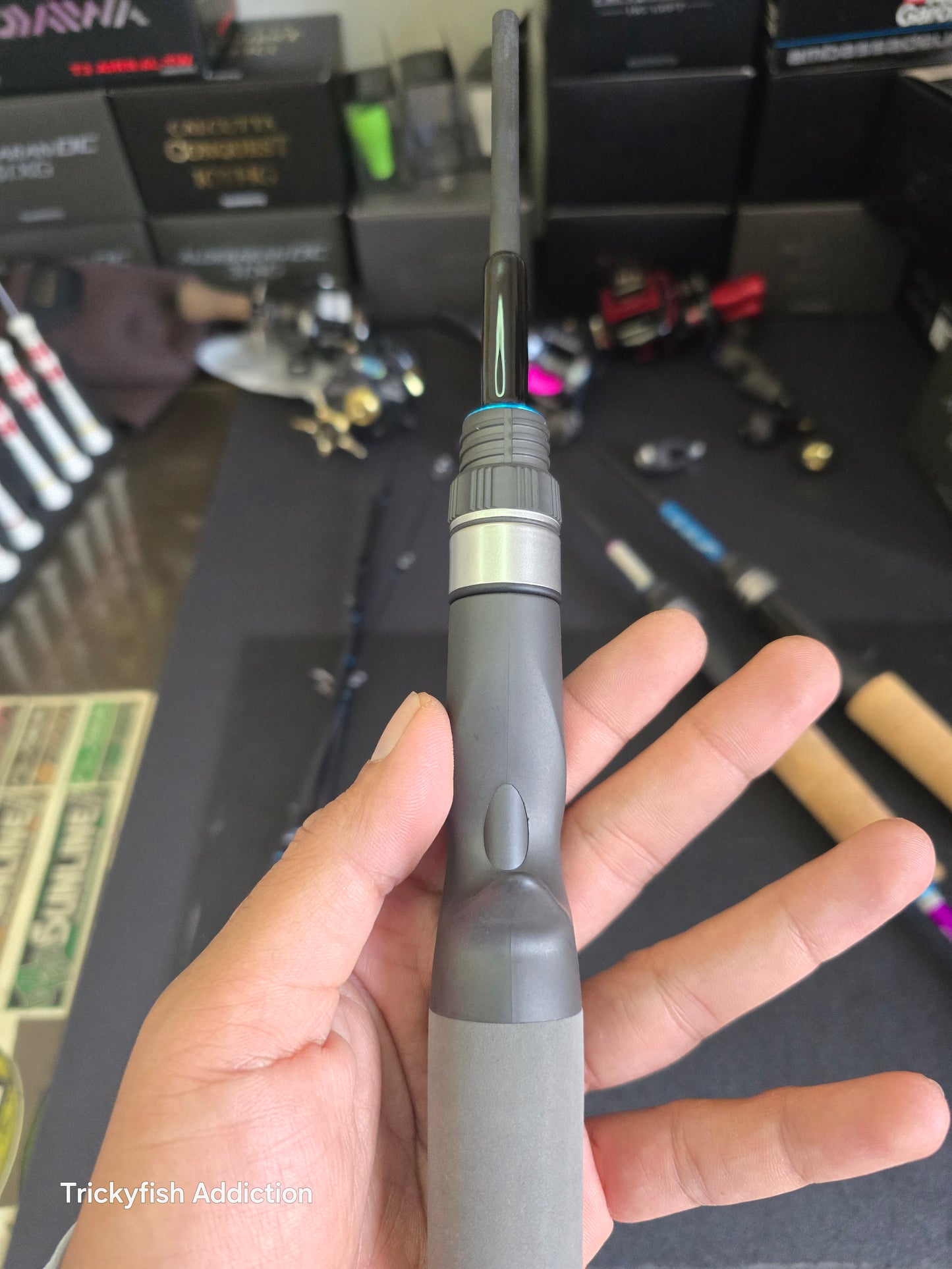 Tulala x Jetsetter 60C Ultra Feather Black Out 2