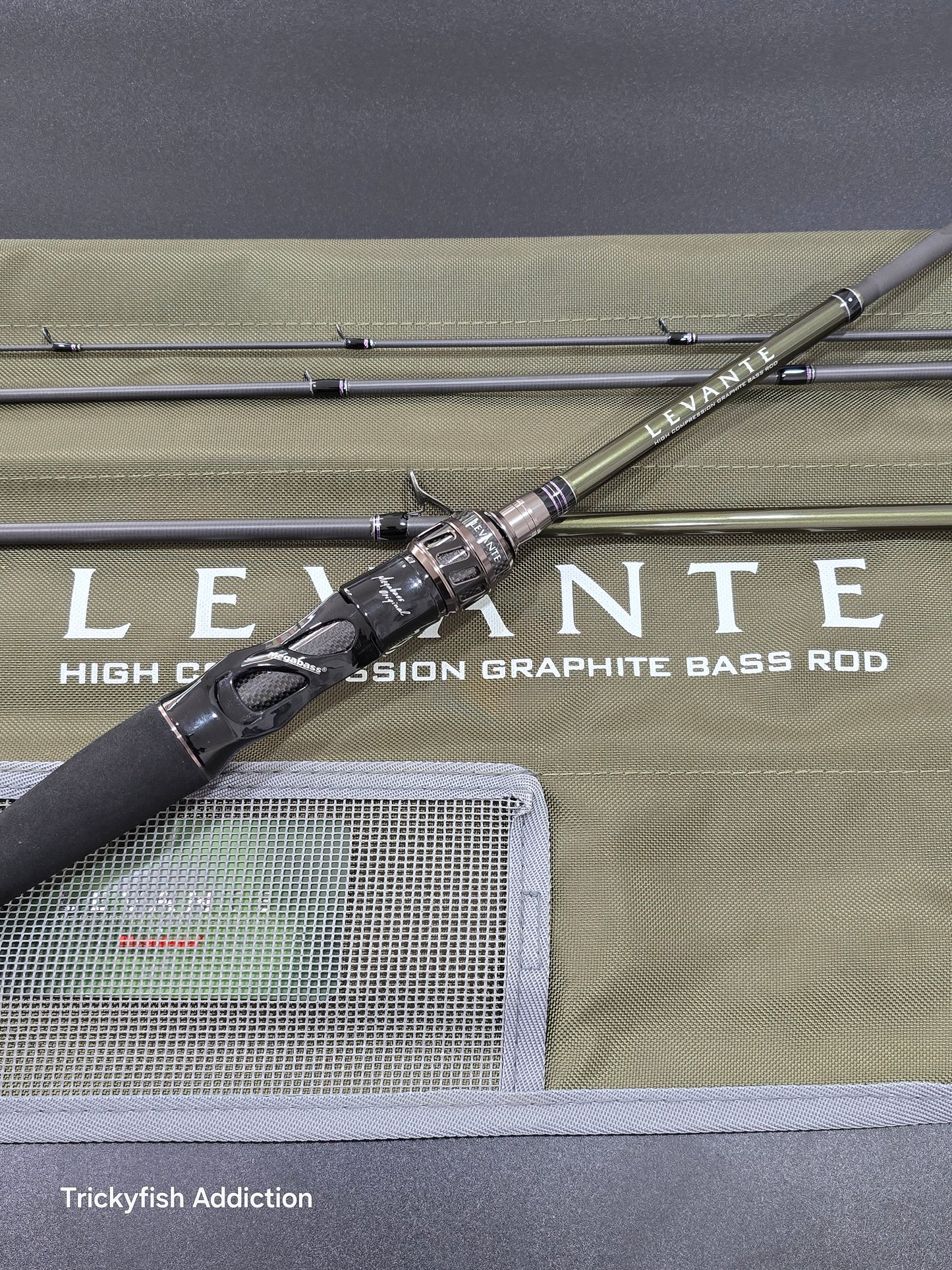 [ULN] Megabass Levante F3-67LV 4P