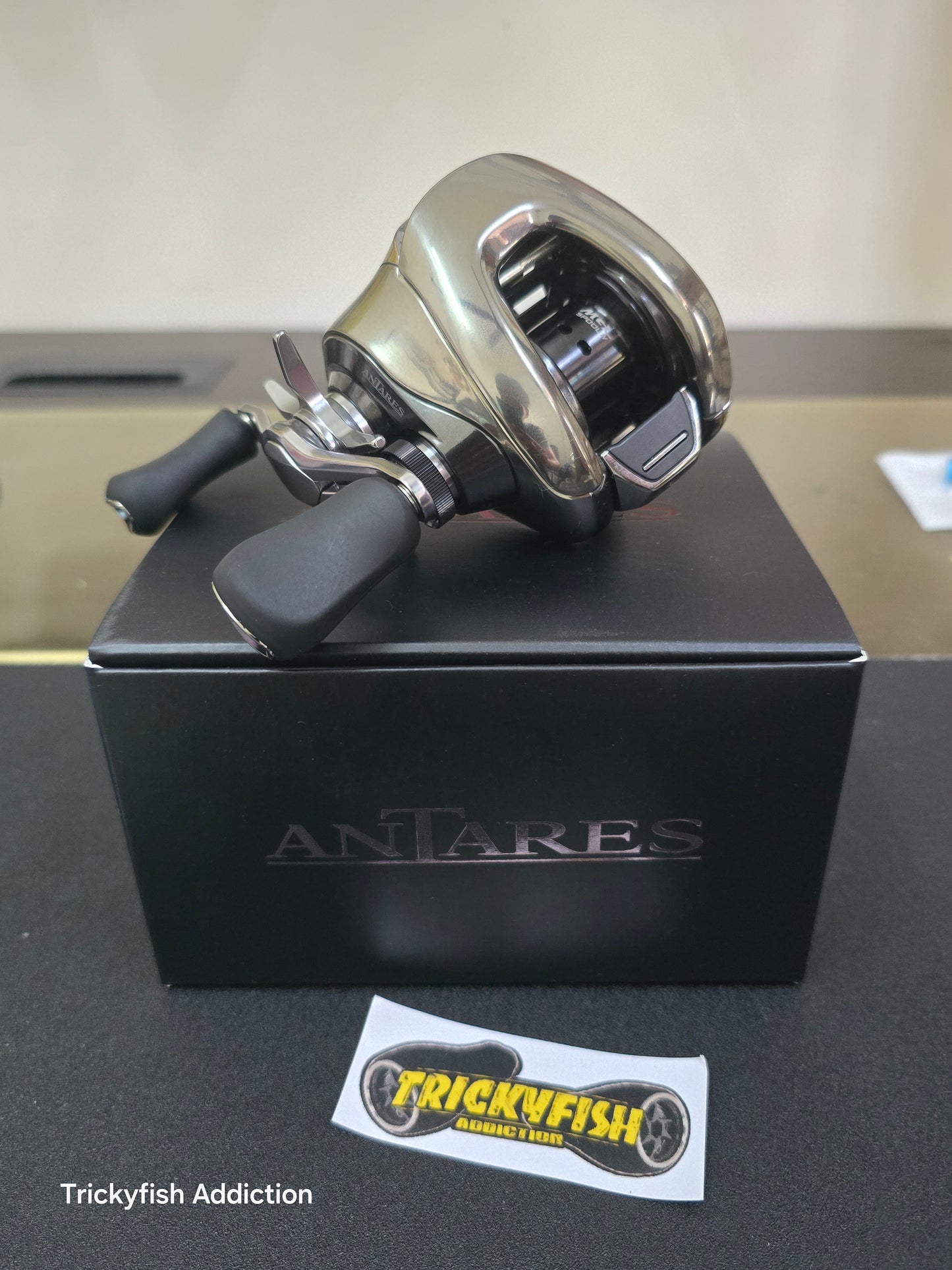 2025 Shimano Antares 101 MG/HG/XG