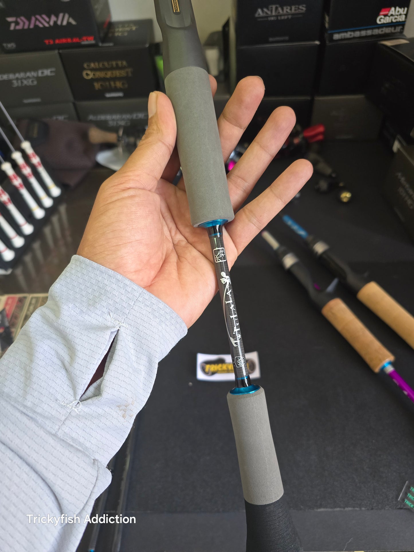 Tulala x Jetsetter 60C Ultra Feather Black Out 2