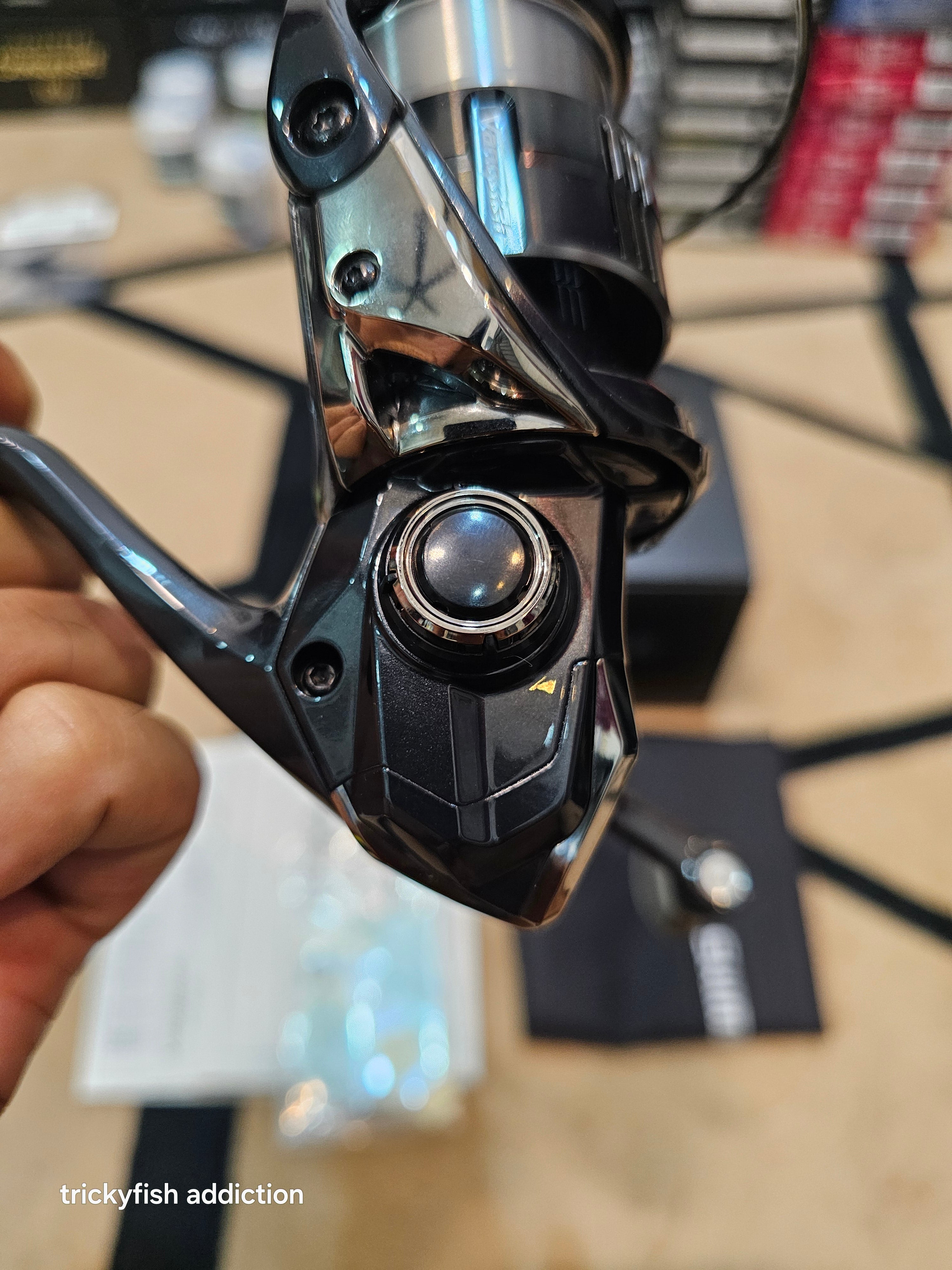 ULN] 19 Vanquish 2500S – TRICKYFISH