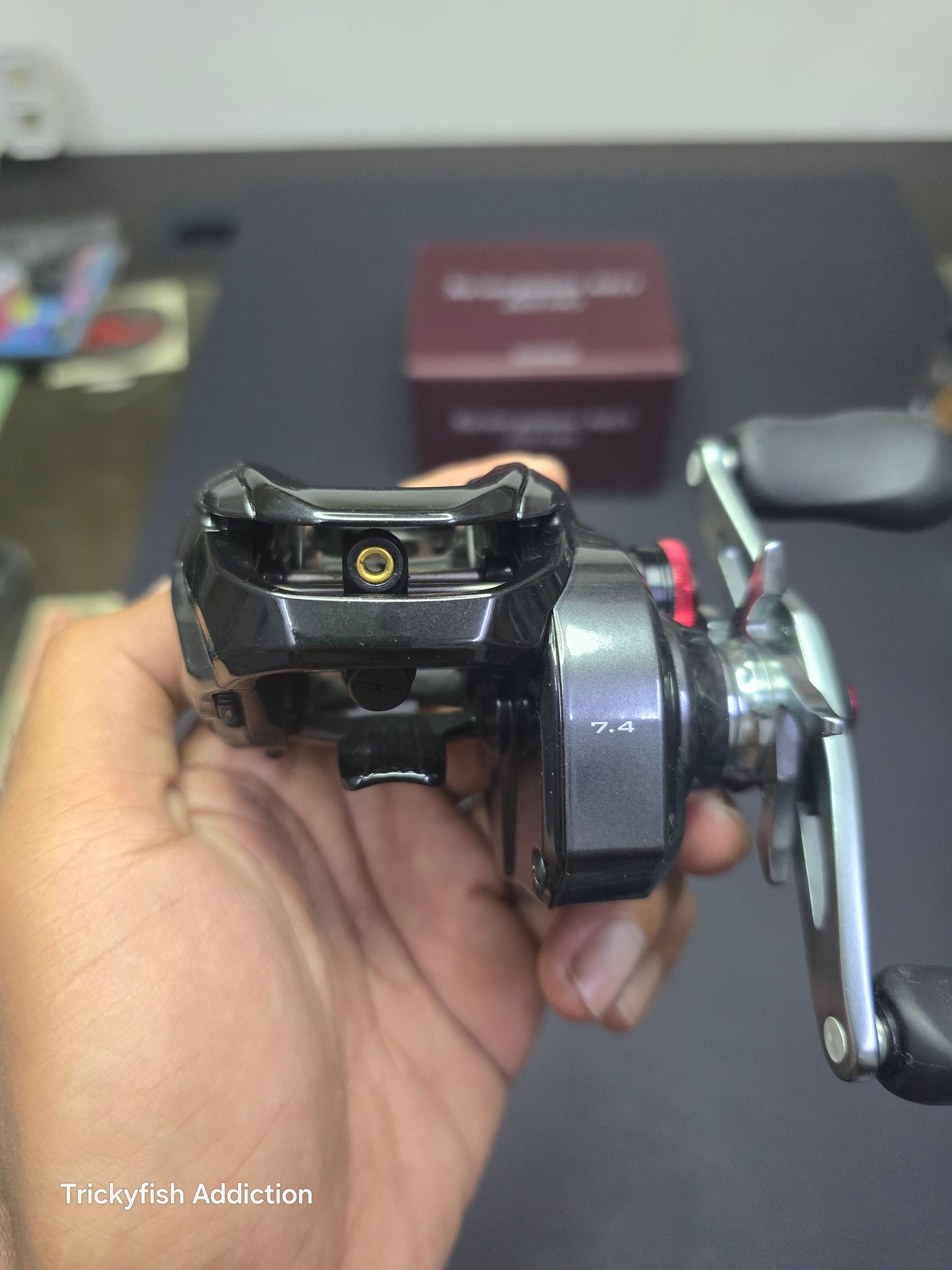 [USED A] 24 Scorpion MD 201HG