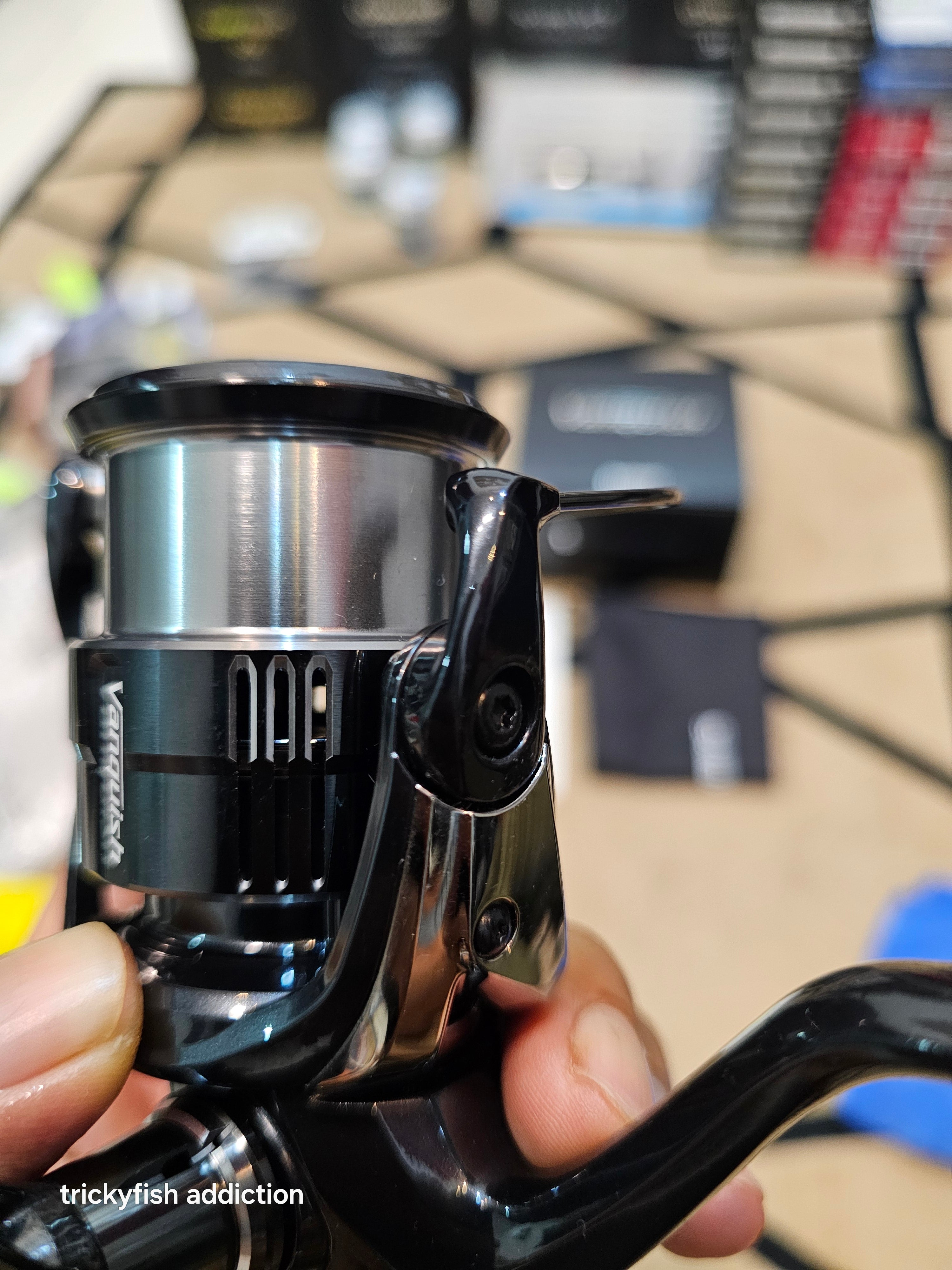 ULN] 19 Vanquish 2500S – TRICKYFISH