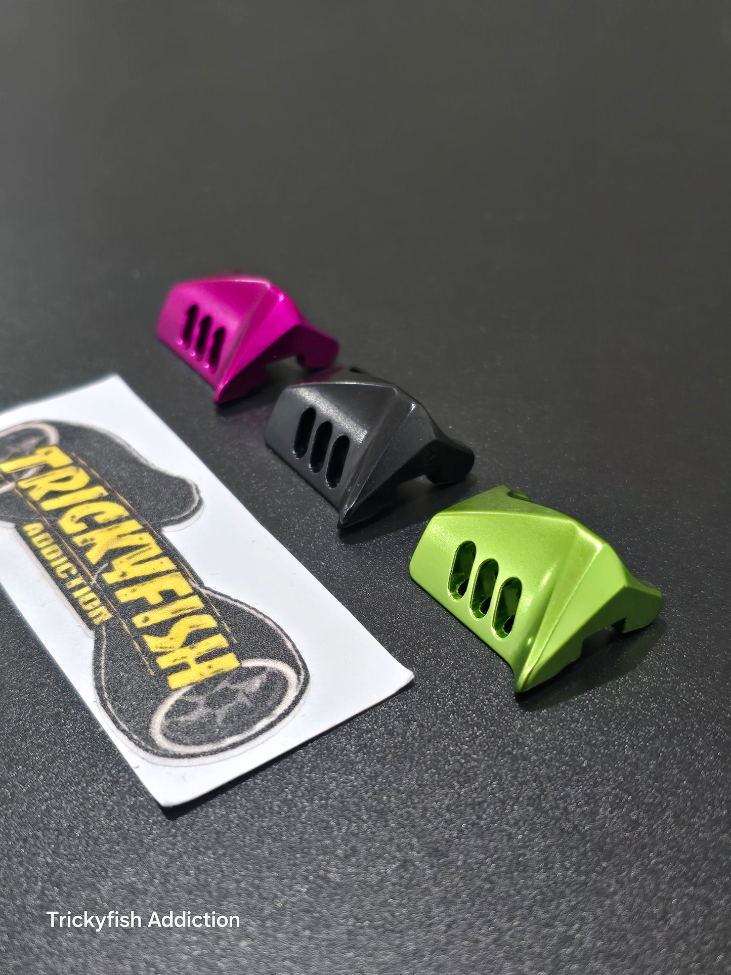 Thumb for Metanium, Bantam Right Hand