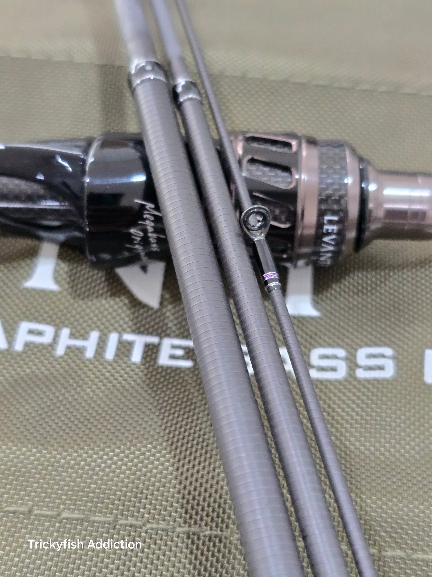 [ULN] Megabass Levante F3-67LV 4P