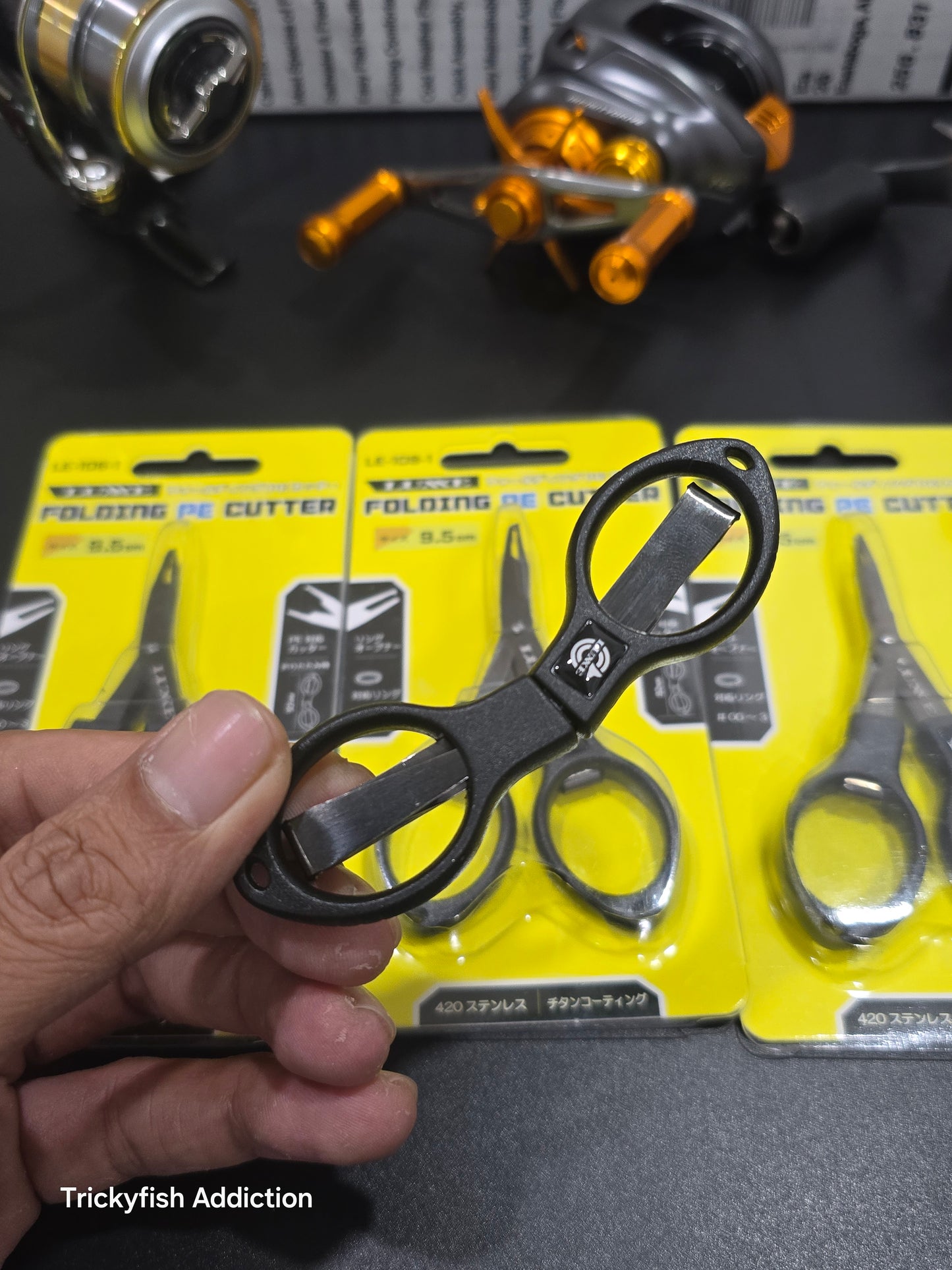 Luxxe Folding PE Cutter