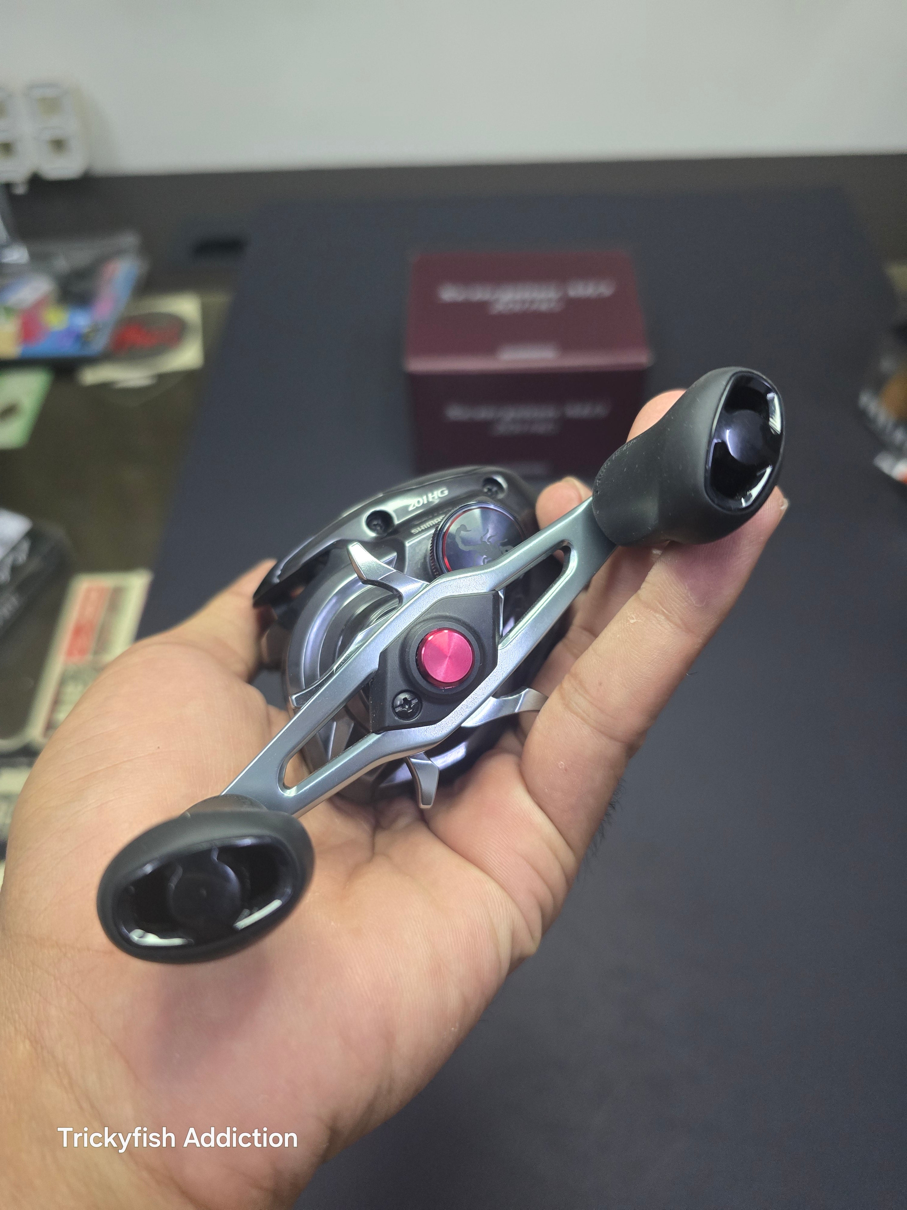 USED A] 24 Scorpion MD 201HG – TRICKYFISH